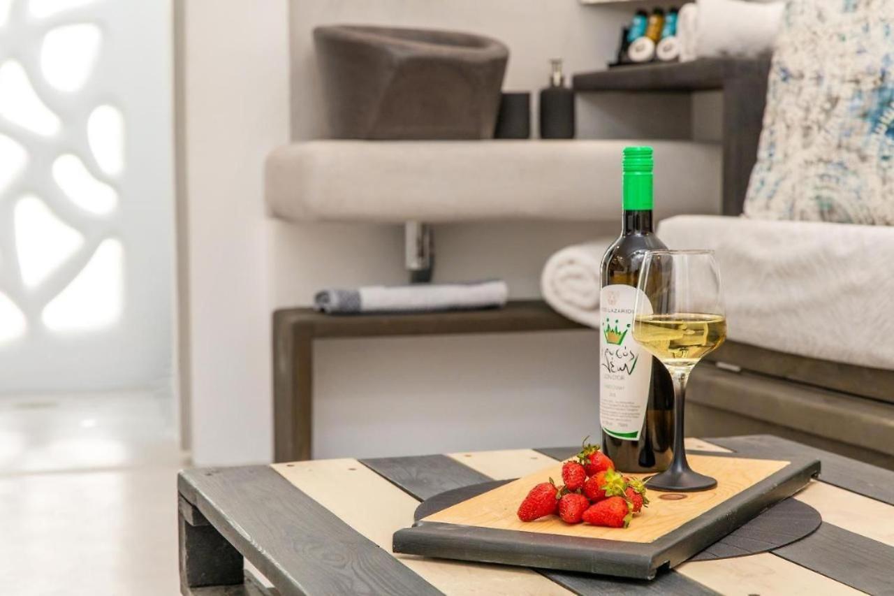 Blue Heart Luxury Suites Naxos City Ngoại thất bức ảnh