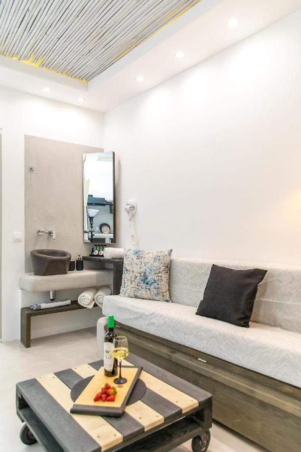 Blue Heart Luxury Suites Naxos City Ngoại thất bức ảnh