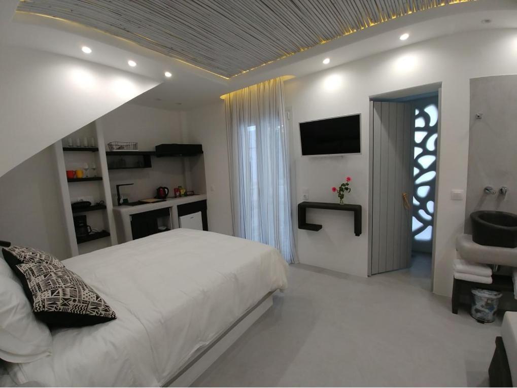 Blue Heart Luxury Suites Naxos City Ngoại thất bức ảnh