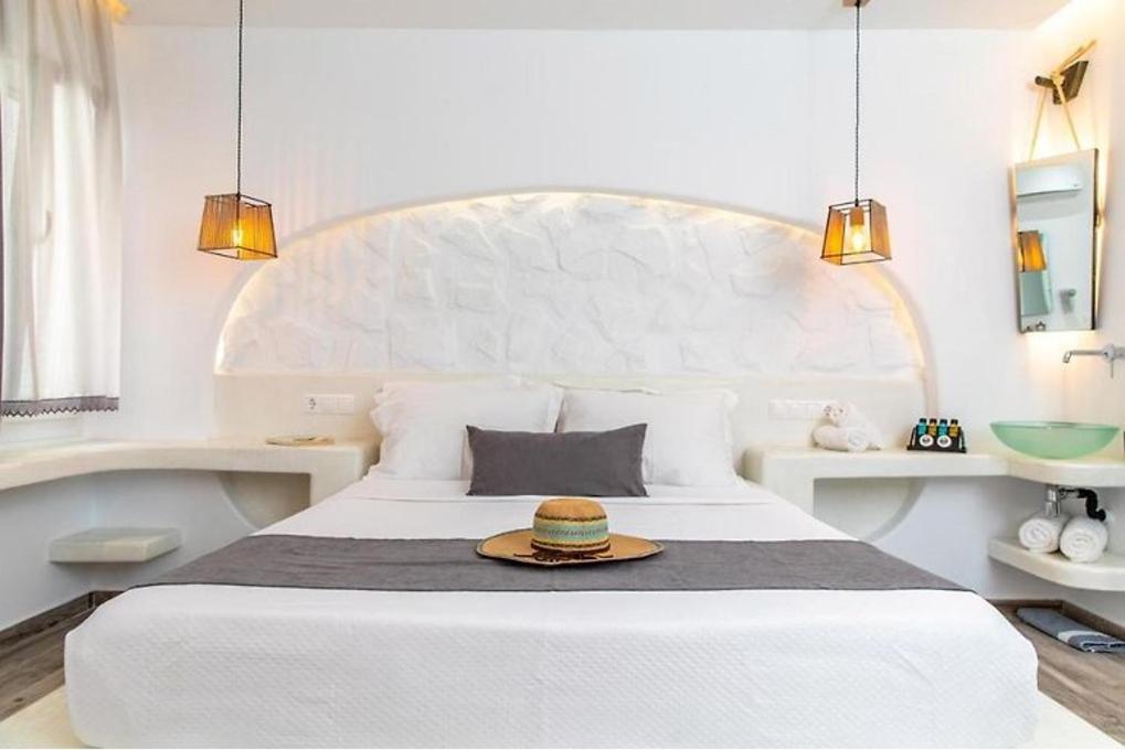 Blue Heart Luxury Suites Naxos City Ngoại thất bức ảnh