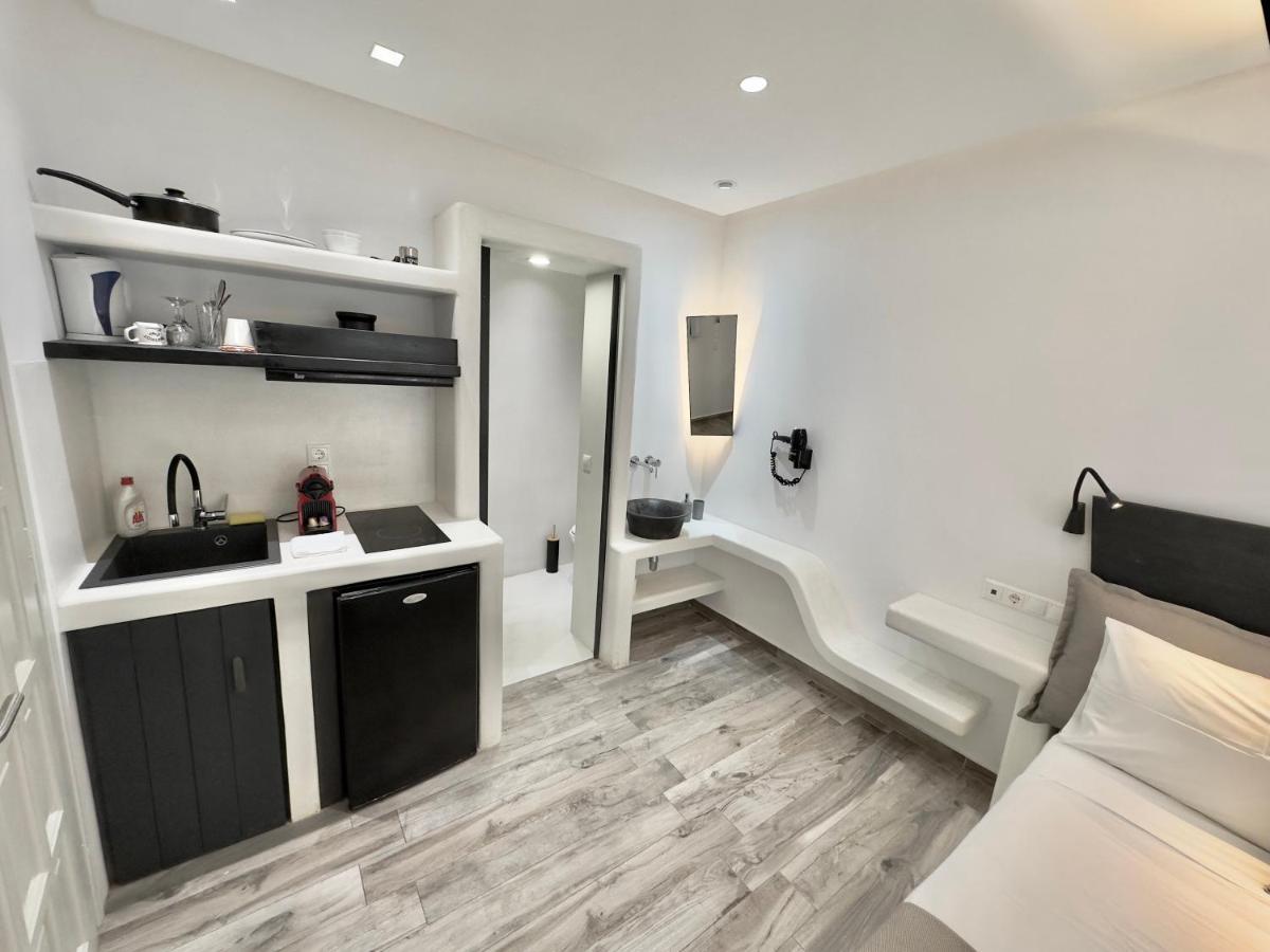 Blue Heart Luxury Suites Naxos City Ngoại thất bức ảnh
