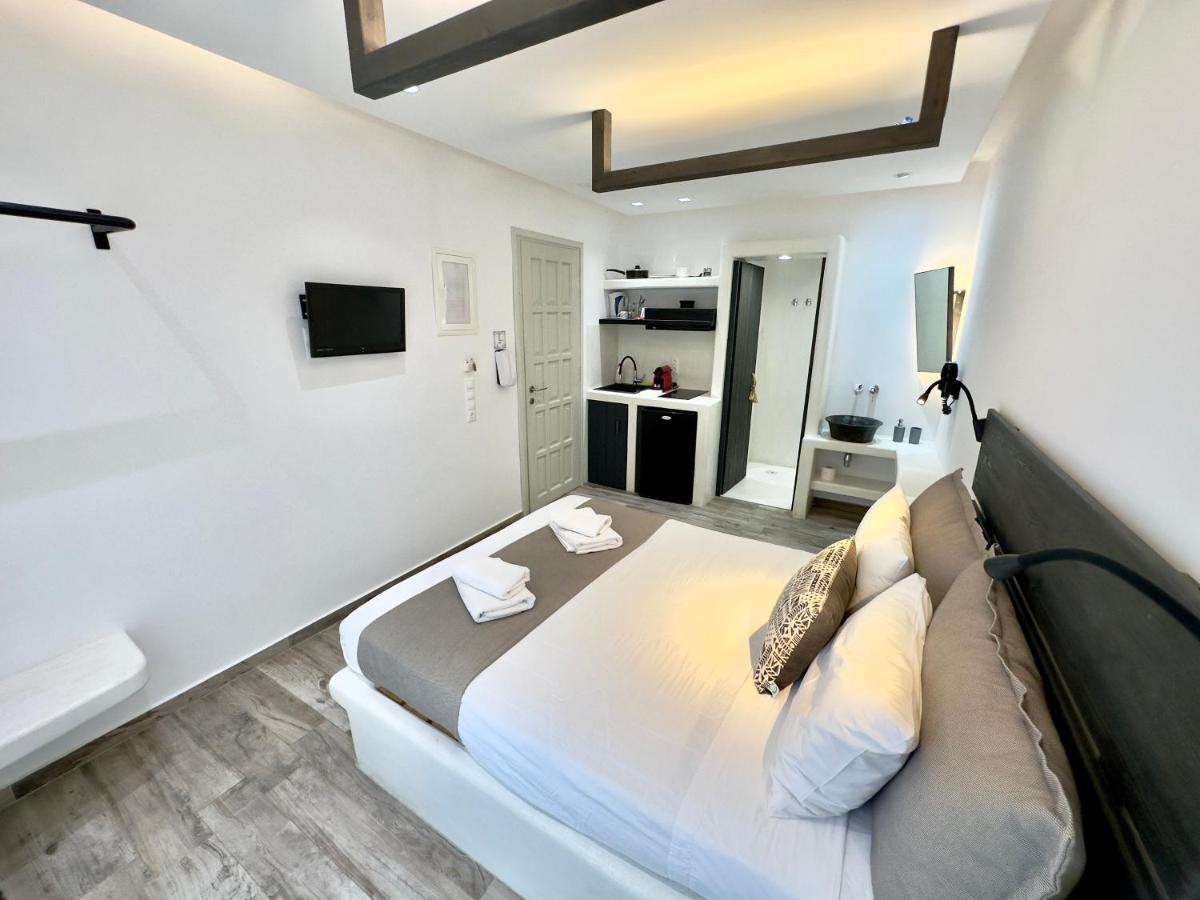 Blue Heart Luxury Suites Naxos City Ngoại thất bức ảnh