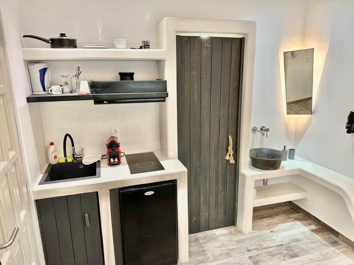 Blue Heart Luxury Suites Naxos City Ngoại thất bức ảnh
